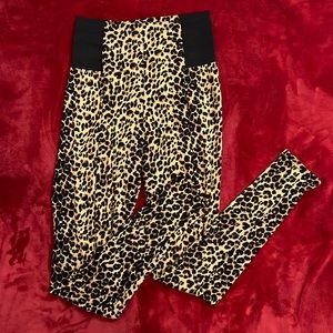 Animal print leggings